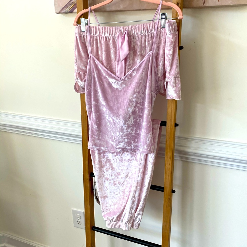 Victoria’s Secret Velvet Sleep Set with Joggers